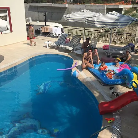 מלון דירות Side Apart Hotel