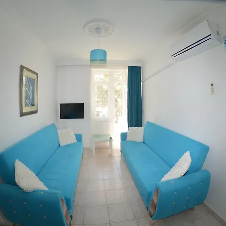 מלון דירות Side Apart Hotel סייד